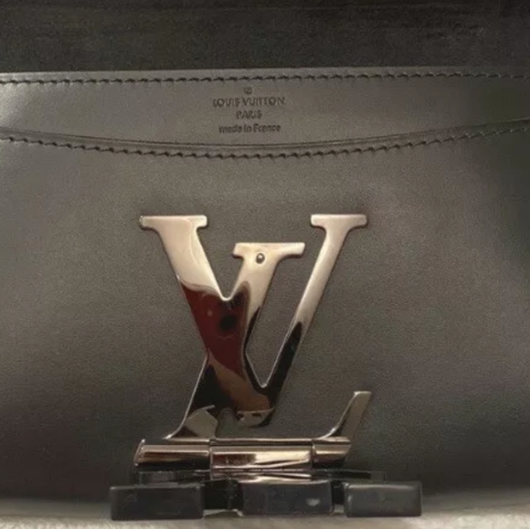 🦄🎉Louis Vuitton Black Clutch Matte Black Hardware Limited Edition! 🦄🎉 - Picture 4 of 16